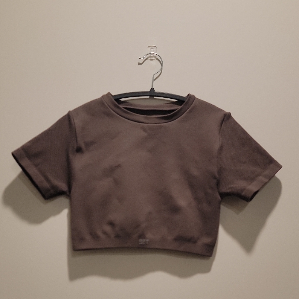 SET Active Woman's Short Sleeve Brown/Taupe Ripped Crop Tee
